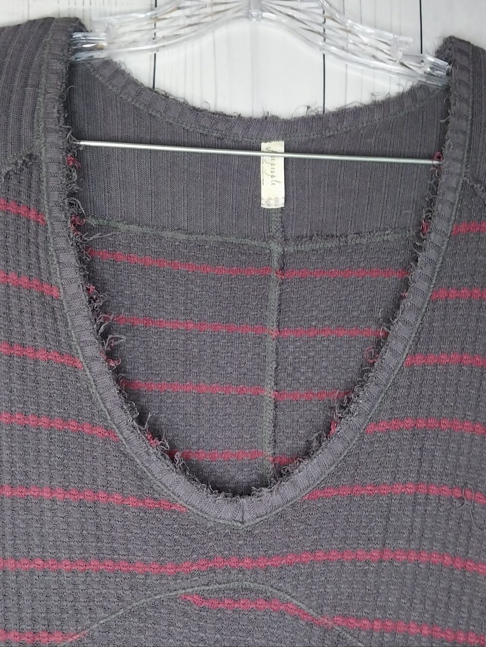 Free People Distressed V-Neck Waffle Knit Grunge Boho Casual Long Sleeve Top - Picture 4 of 7